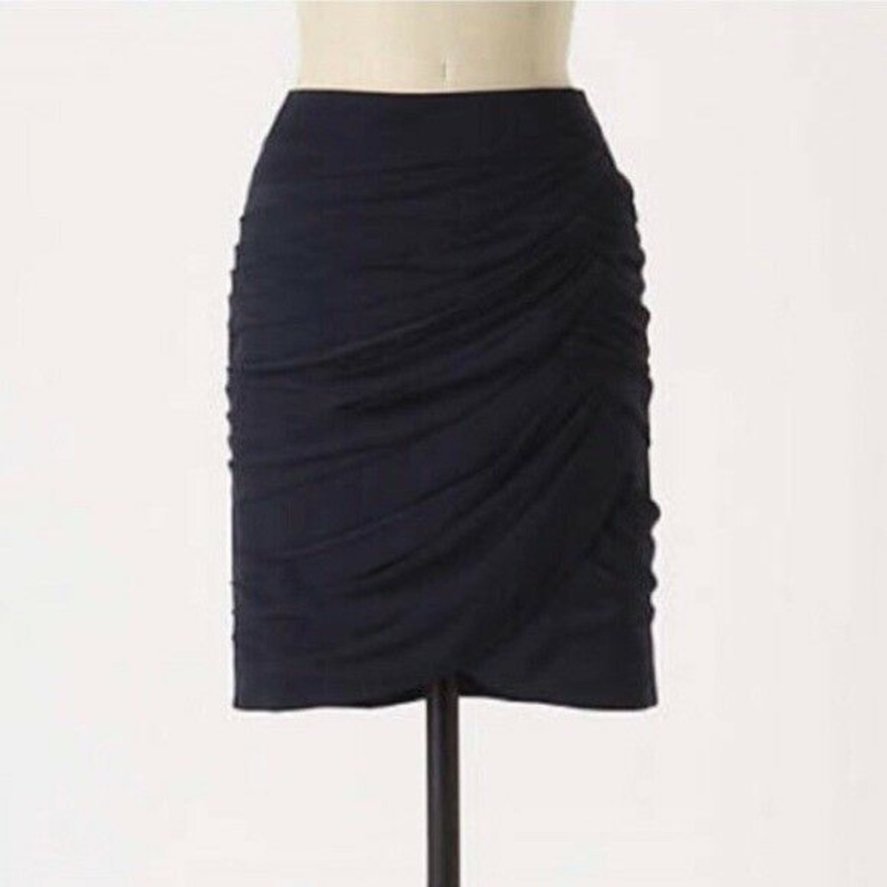 Coquille Surging Spring Navy Pleated Skirt